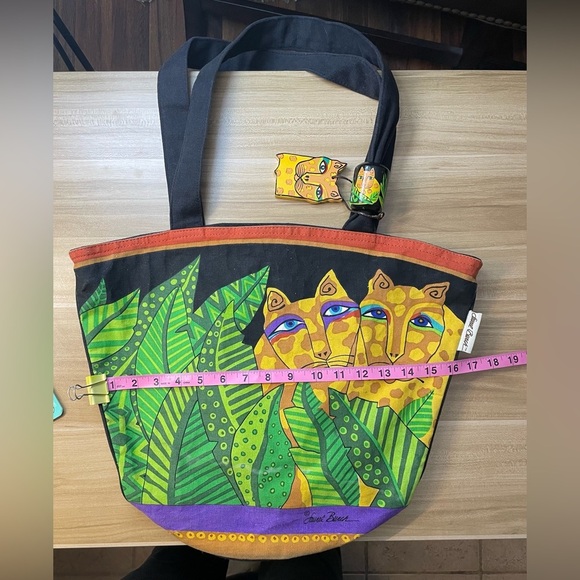 Laurel Burch - Picture 3 of 9